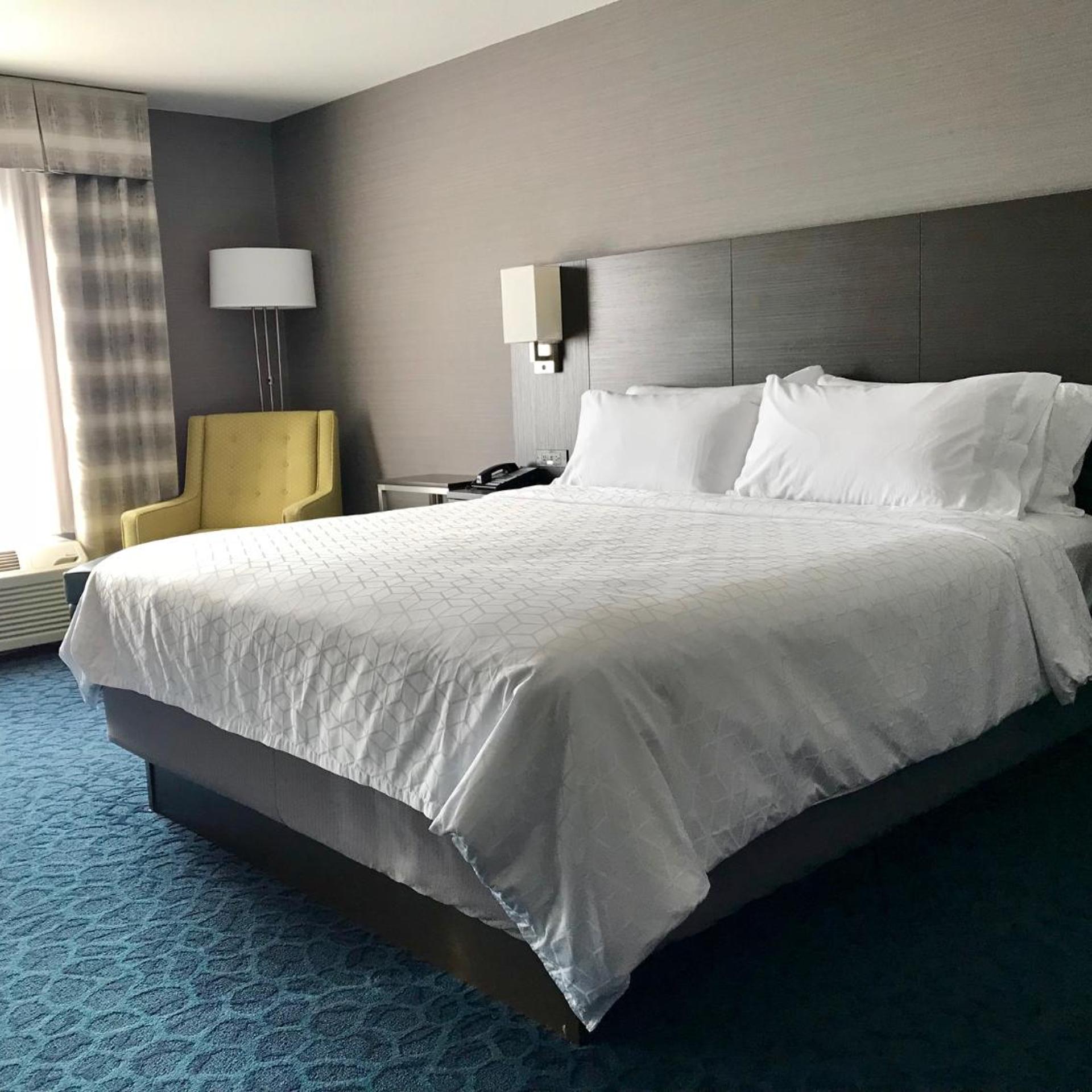 holiday inn express and suites sidney by ihg