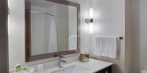 holiday inn express and suites sidney by ihg