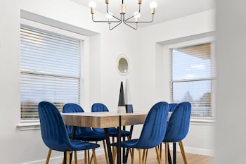 remote work friendly king beds fast wifi 3br