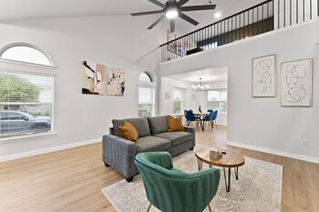 remote work friendly king beds fast wifi 3br