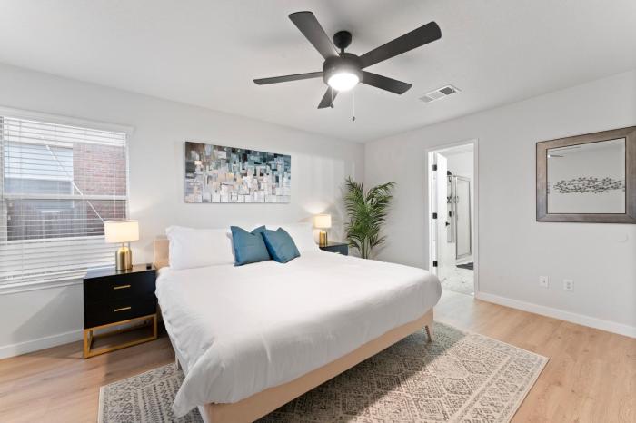 remote work friendly king beds fast wifi 3br