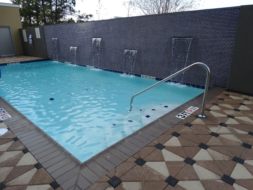 holiday inn covington by ihg