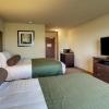 cobblestone inn and suites avoca