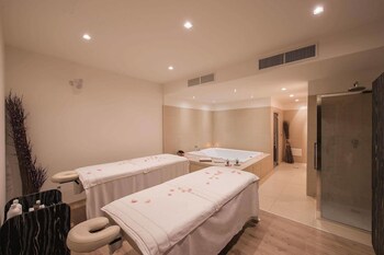 seven park hotel lake como adults only