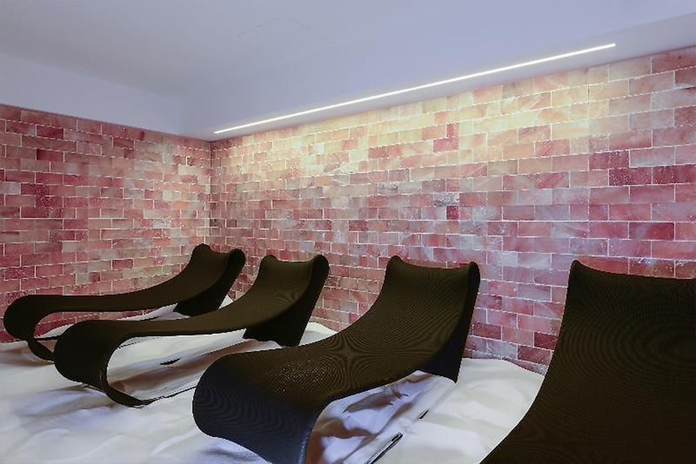 seven park hotel lake como adults only