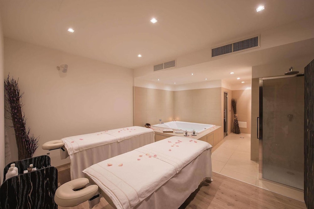 seven park hotel lake como adults only