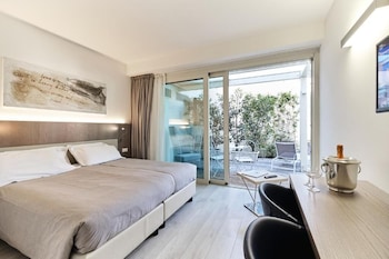 seven park hotel lake como adults only