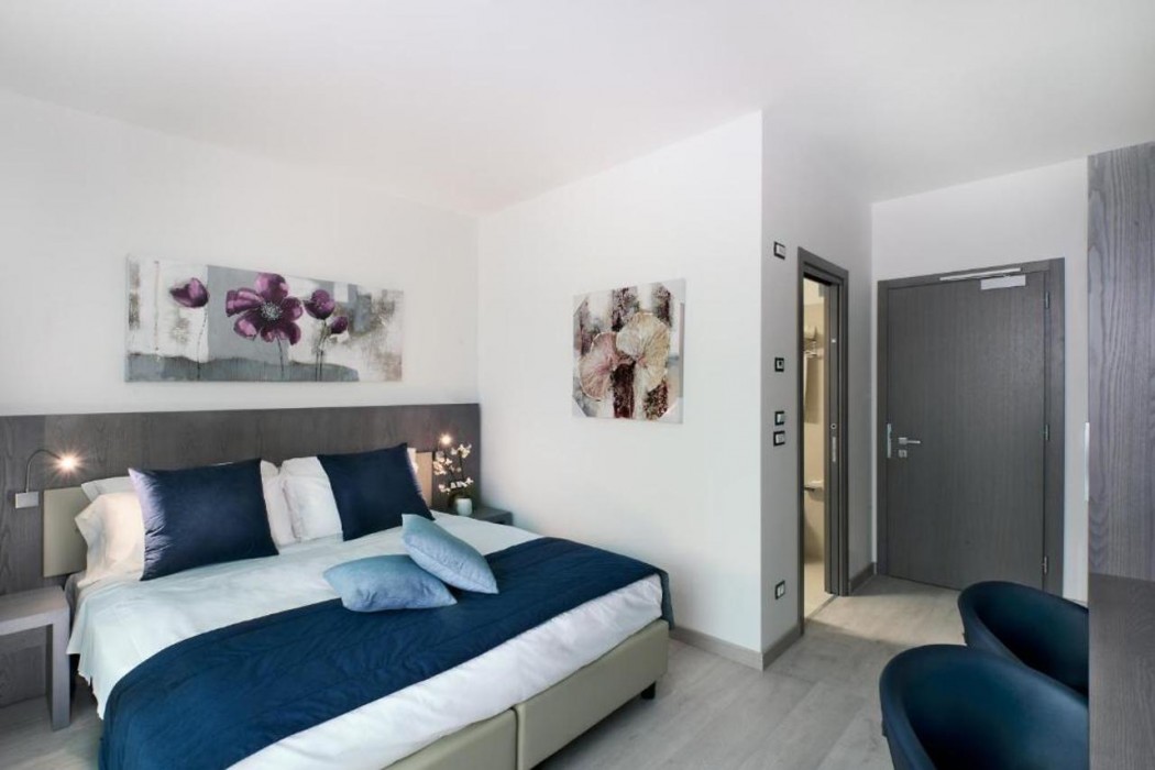 seven park hotel lake como adults only