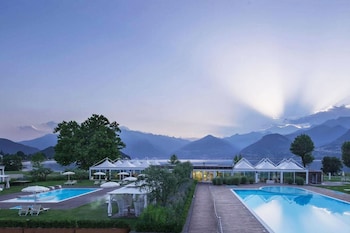 seven park hotel lake como adults only