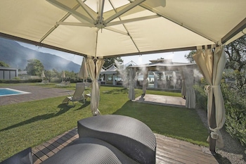 seven park hotel lake como adults only