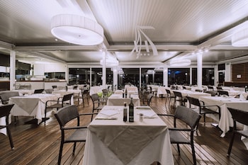 seven park hotel lake como adults only