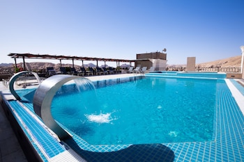 petra moon luxury hotel