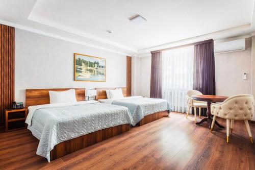 rich park hotel