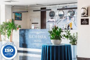 rich park hotel