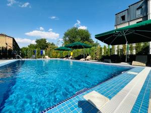 rich park hotel