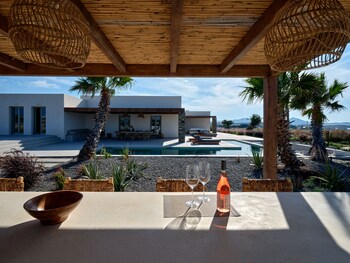 paros