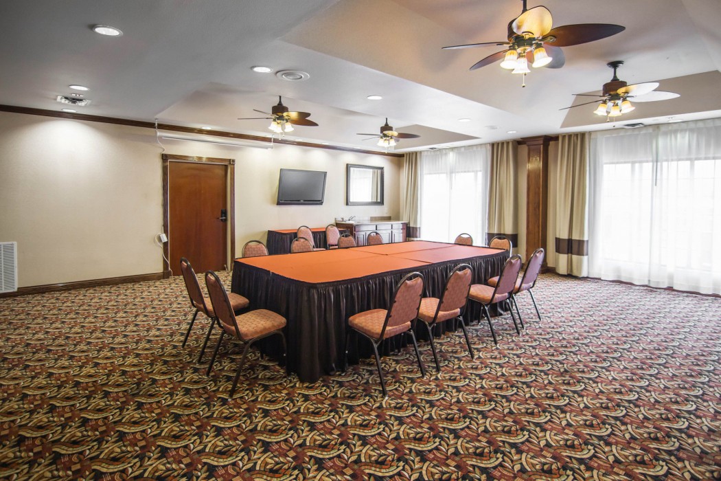 comfort suites marshall