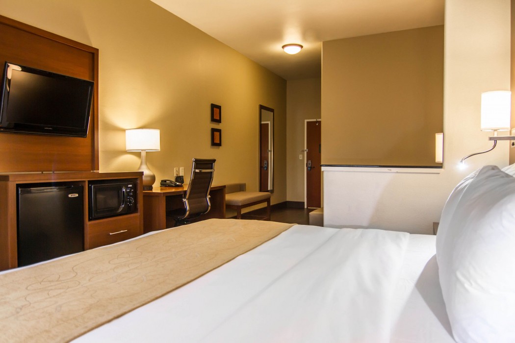 comfort suites marshall