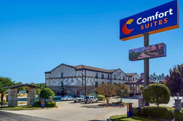 comfort suites marshall