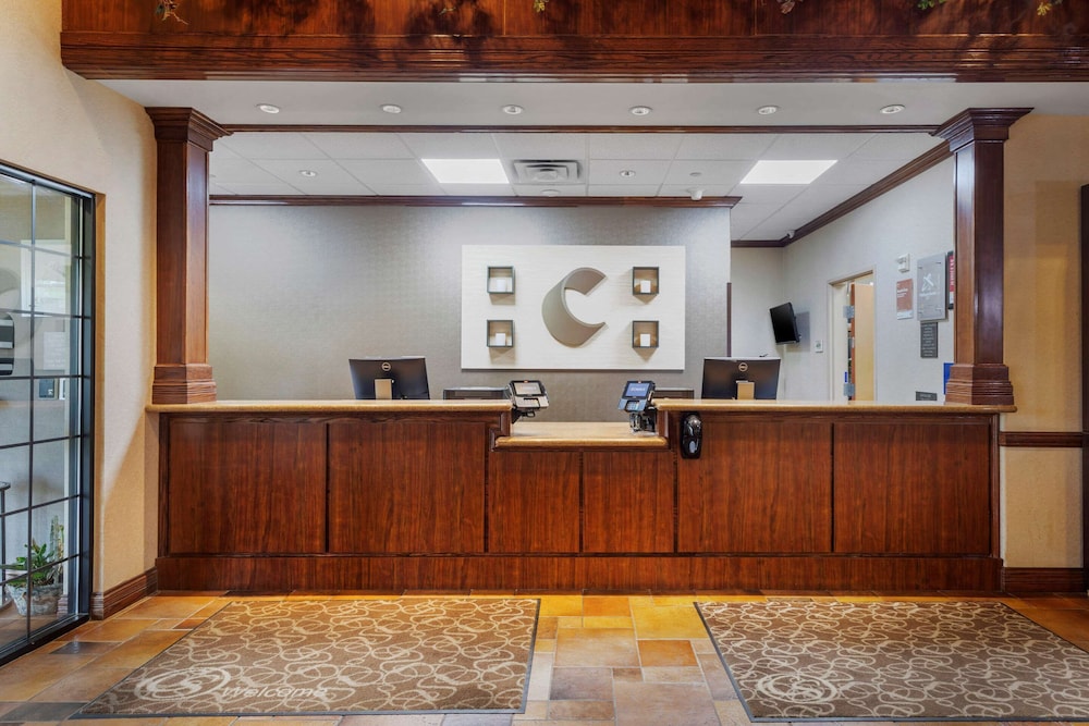 comfort suites marshall
