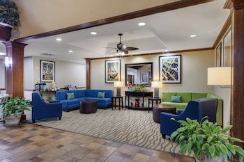 comfort suites marshall