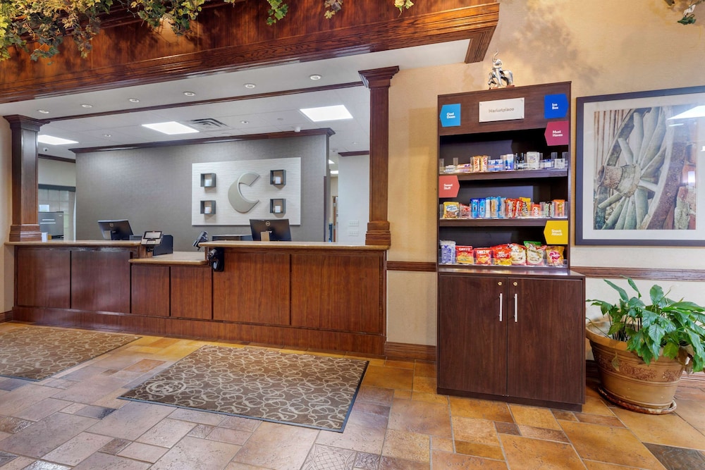 comfort suites marshall