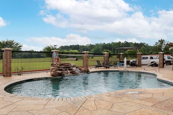 comfort suites marshall