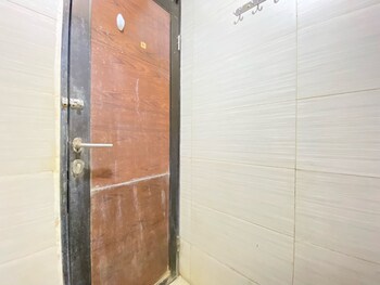 good deal 2br apartment at gateway pasteur