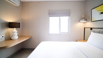 minimalist and beautiful 1br with extra room at pavilion permata apartment