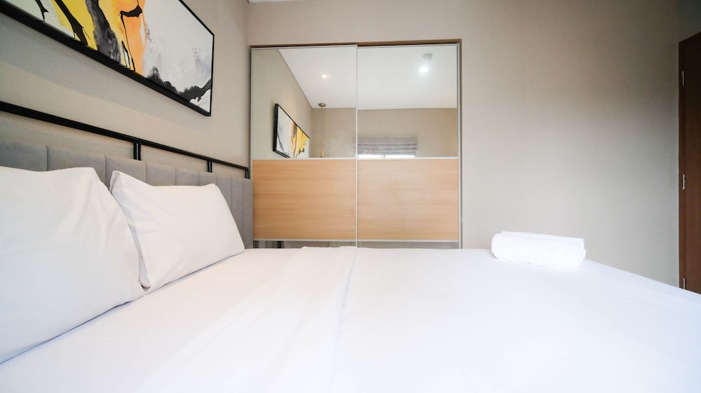 minimalist and beautiful 1br with extra room at pavilion permata apartment