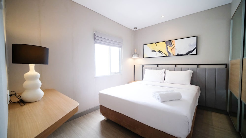 minimalist and beautiful 1br with extra room at pavilion permata apartment