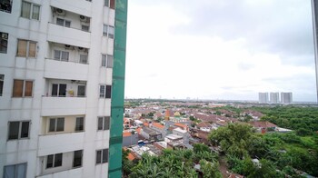 minimalist and beautiful 1br with extra room at pavilion permata apartment
