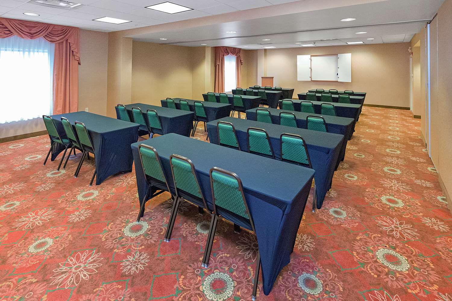 hampton inn and suites blairsville