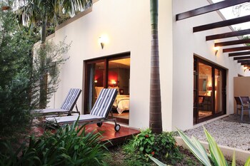 lily pond country lodge