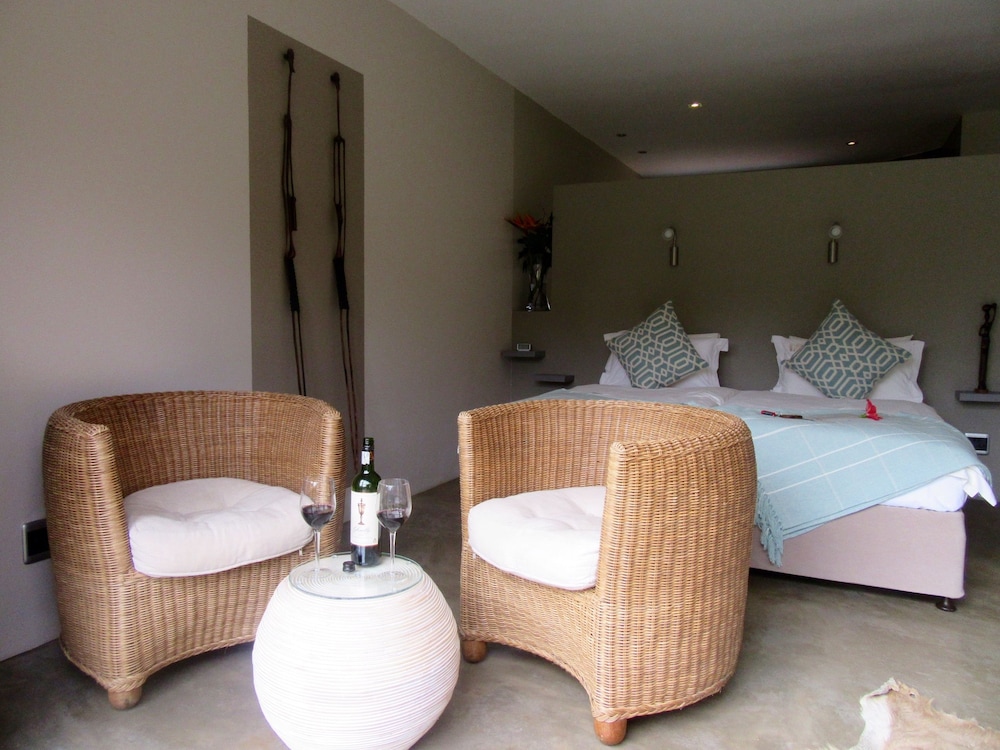 lily pond country lodge