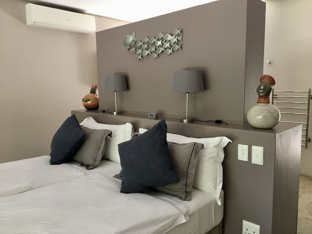 lily pond country lodge