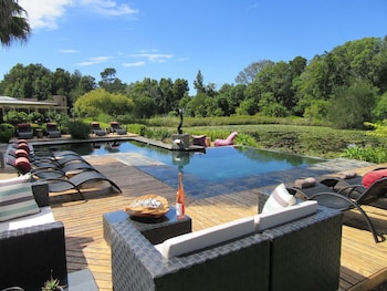 Lily Pond Country Lodge,Cape Town>>Bitou,4 star