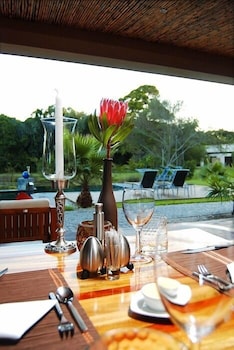 lily pond country lodge