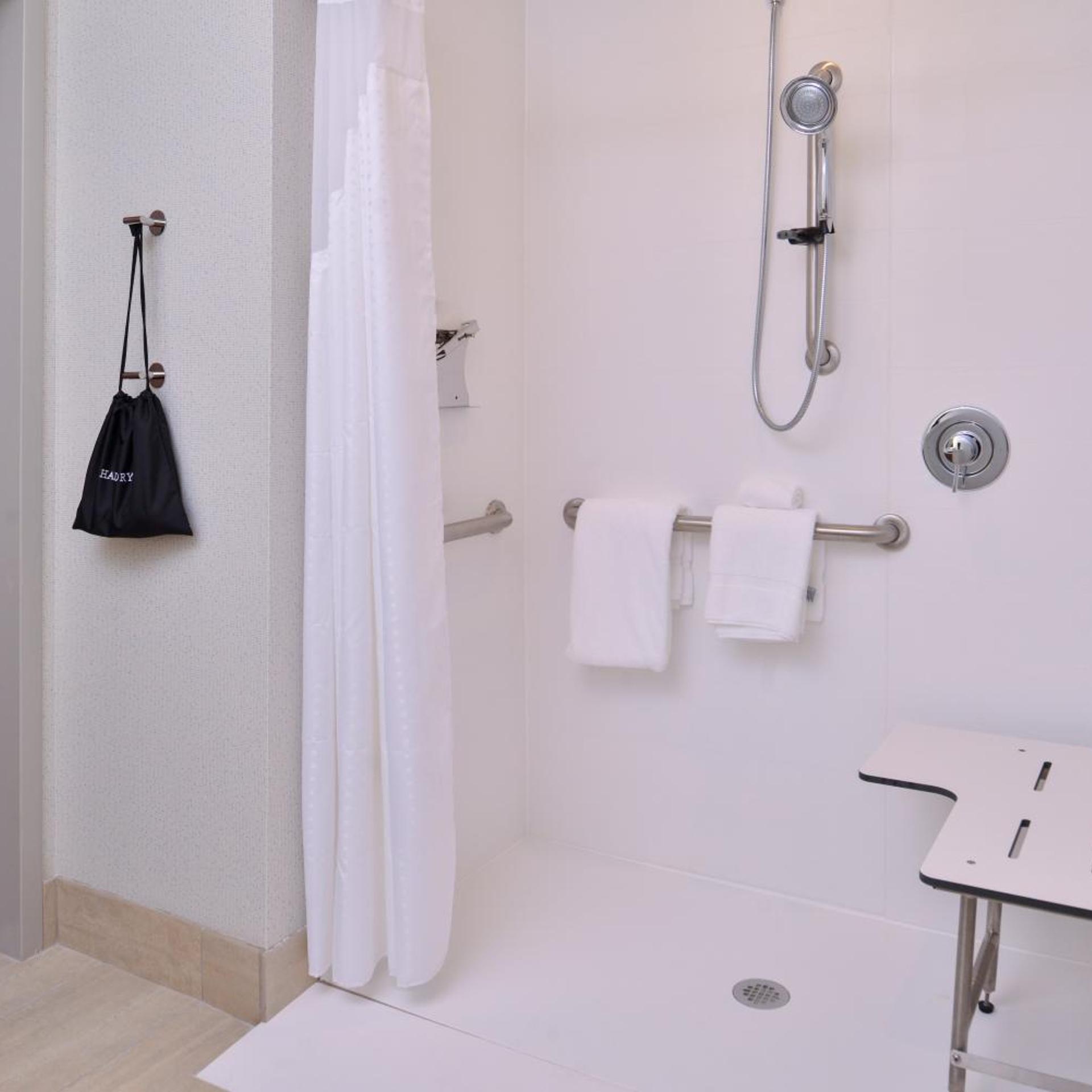 holiday inn express and suites bloomington w mall