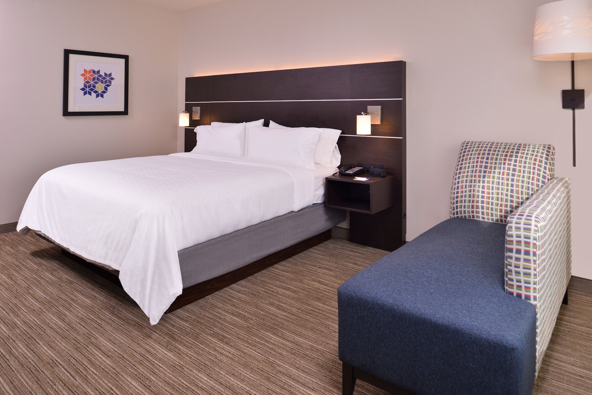 holiday inn express and suites bloomington w mall