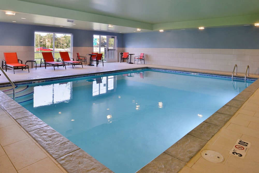 holiday inn express and suites bloomington w mall