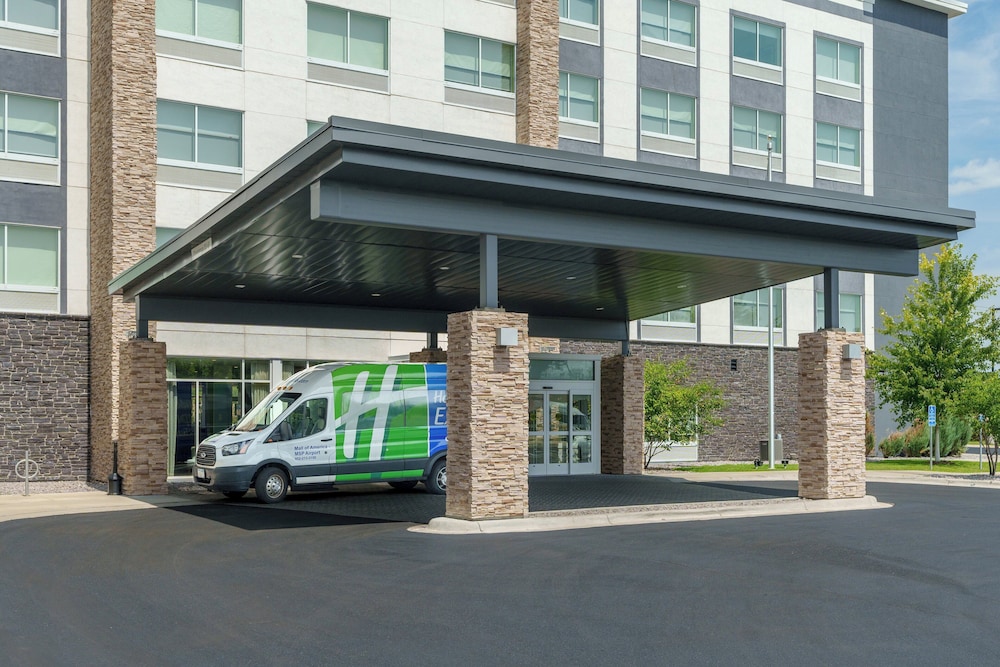 holiday inn express and suites bloomington w mall