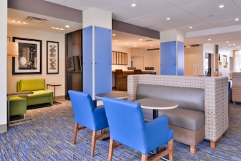 holiday inn express and suites bloomington w mall