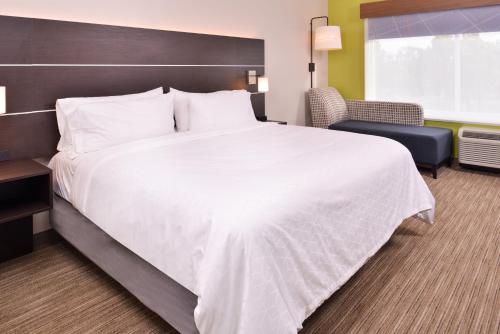 holiday inn express and suites bloomington w mall