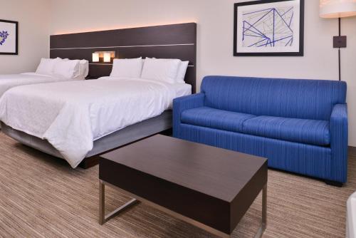 holiday inn express and suites bloomington w mall