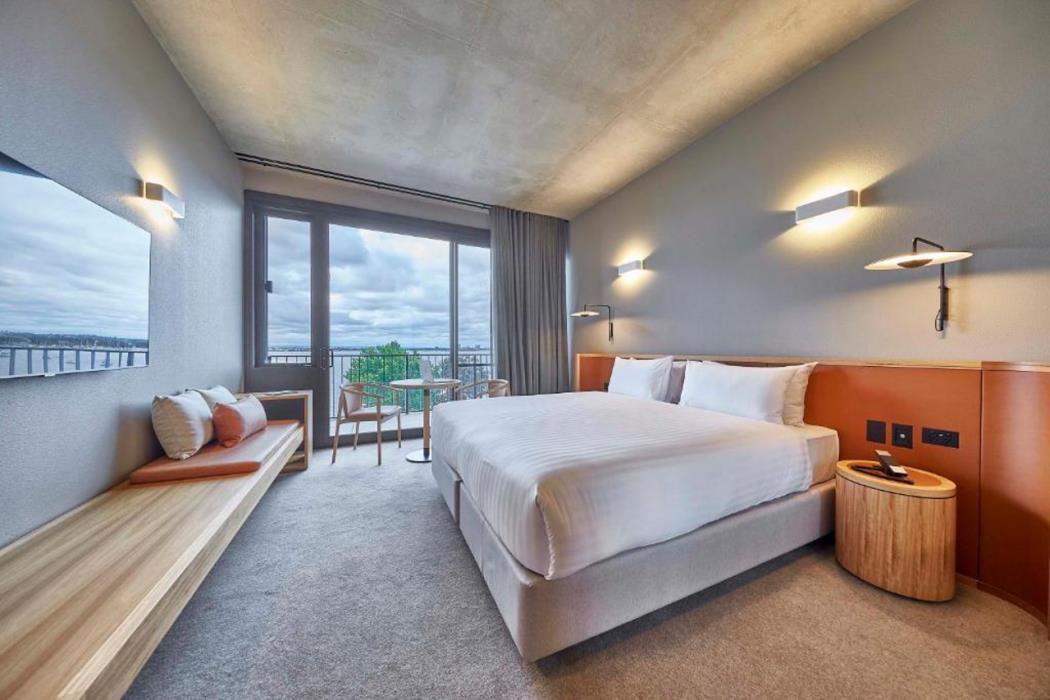 wonil hotel perth handwritten collection