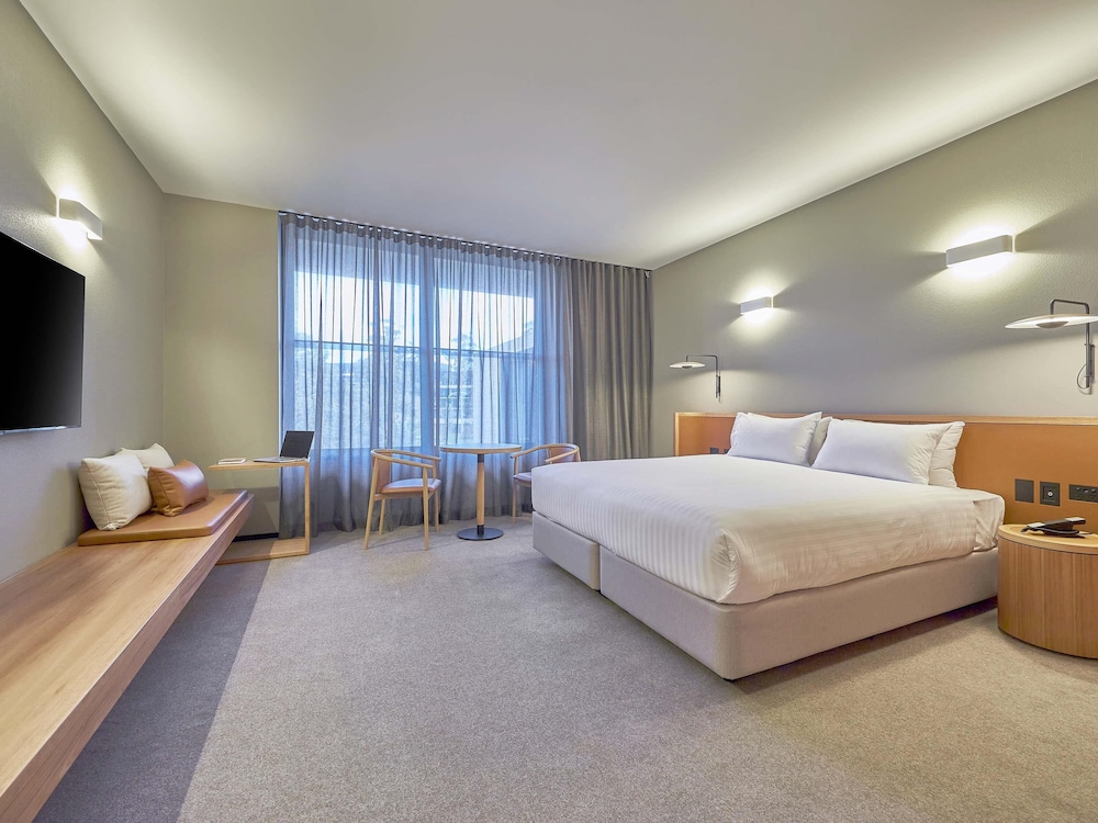 wonil hotel perth handwritten collection