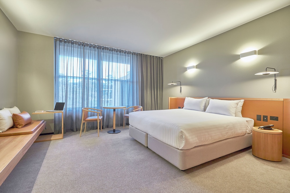 wonil hotel perth handwritten collection