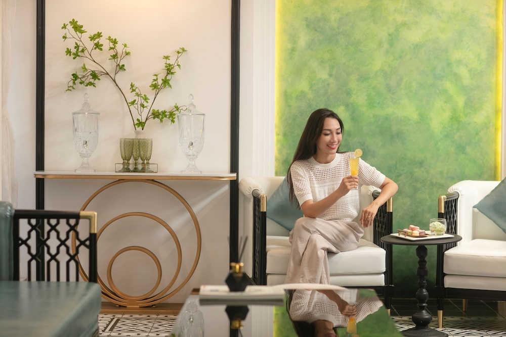 hotel de rond hanoi