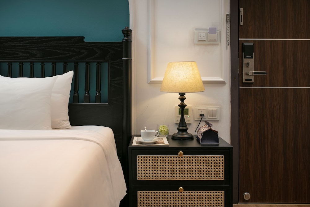 hotel de rond hanoi